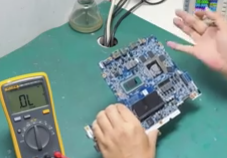 訪談:混凝土的耐磨性--優良劣差方法之比較(第二期) 2 1 2